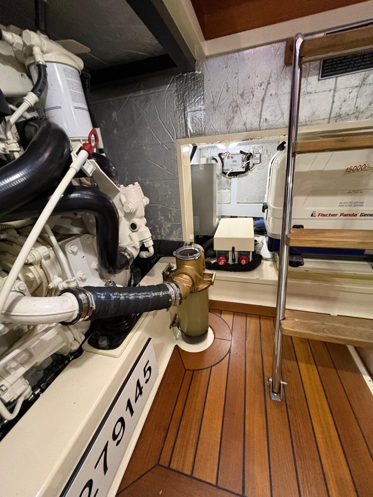 Yacht photo 2