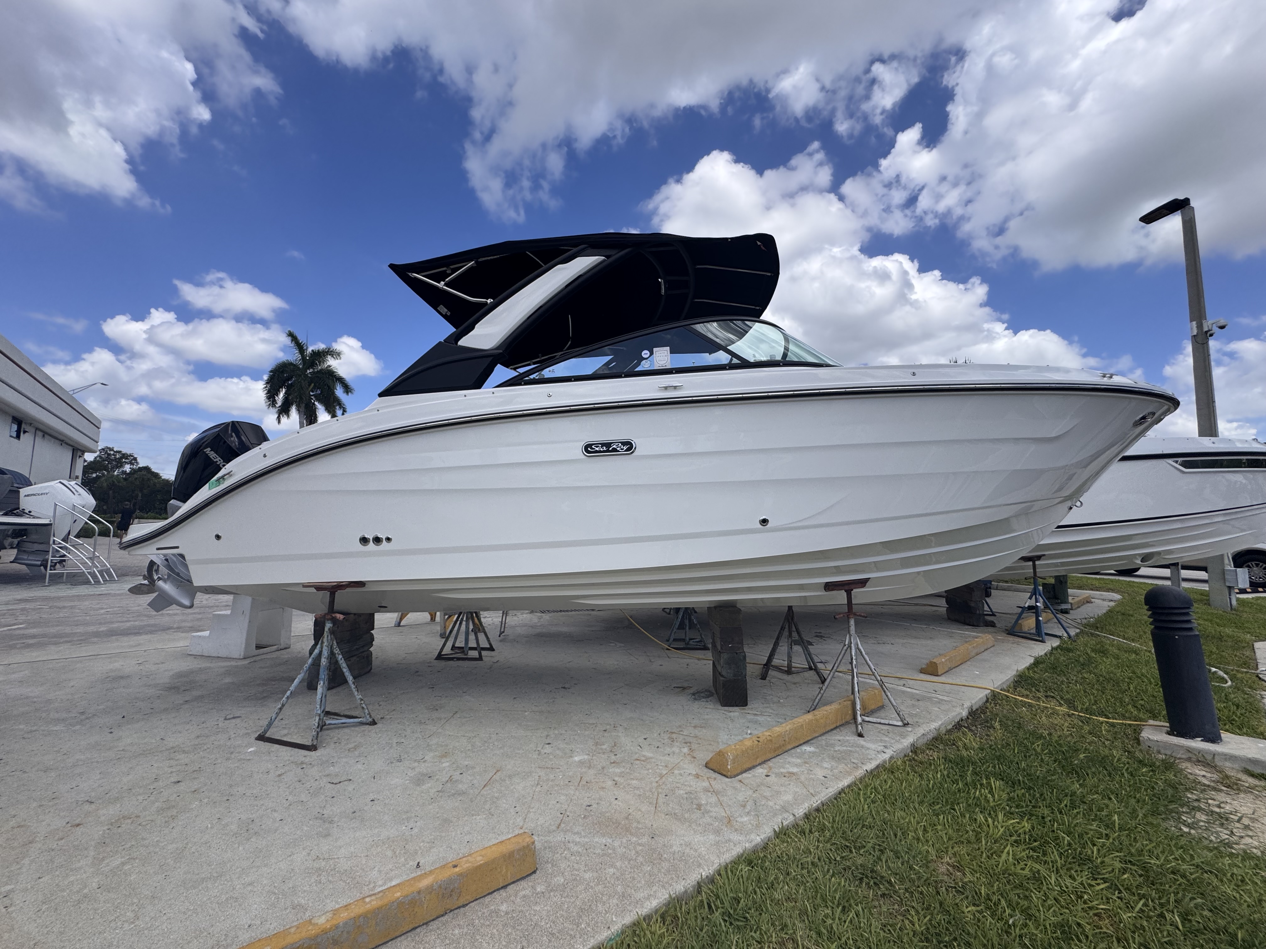 2027 Sea Ray SDX 250 Outboard for sale, on display at FLIBS 2026