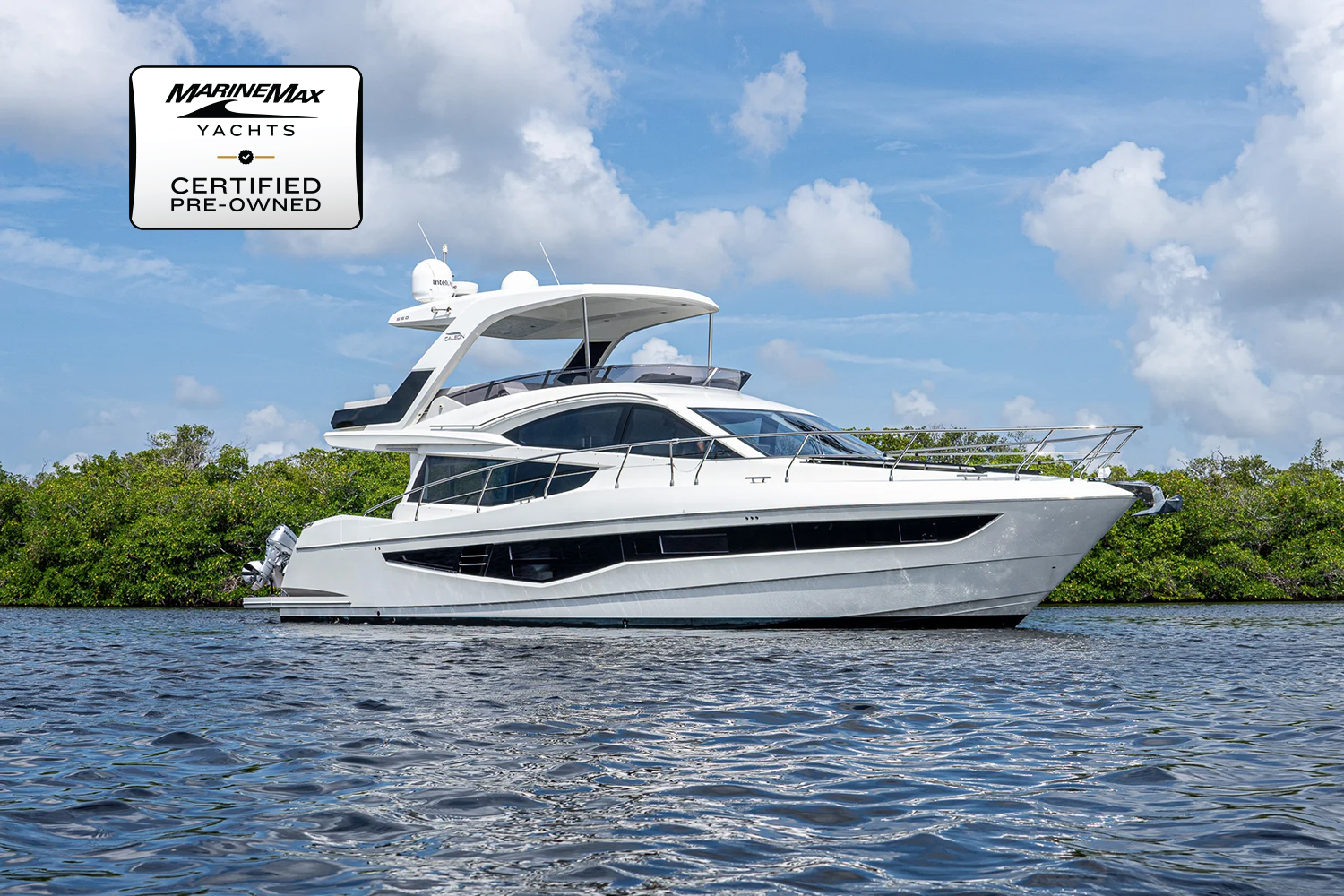 2022 Galeon Yachts 550 Fly for sale, on display at FLIBS 2026