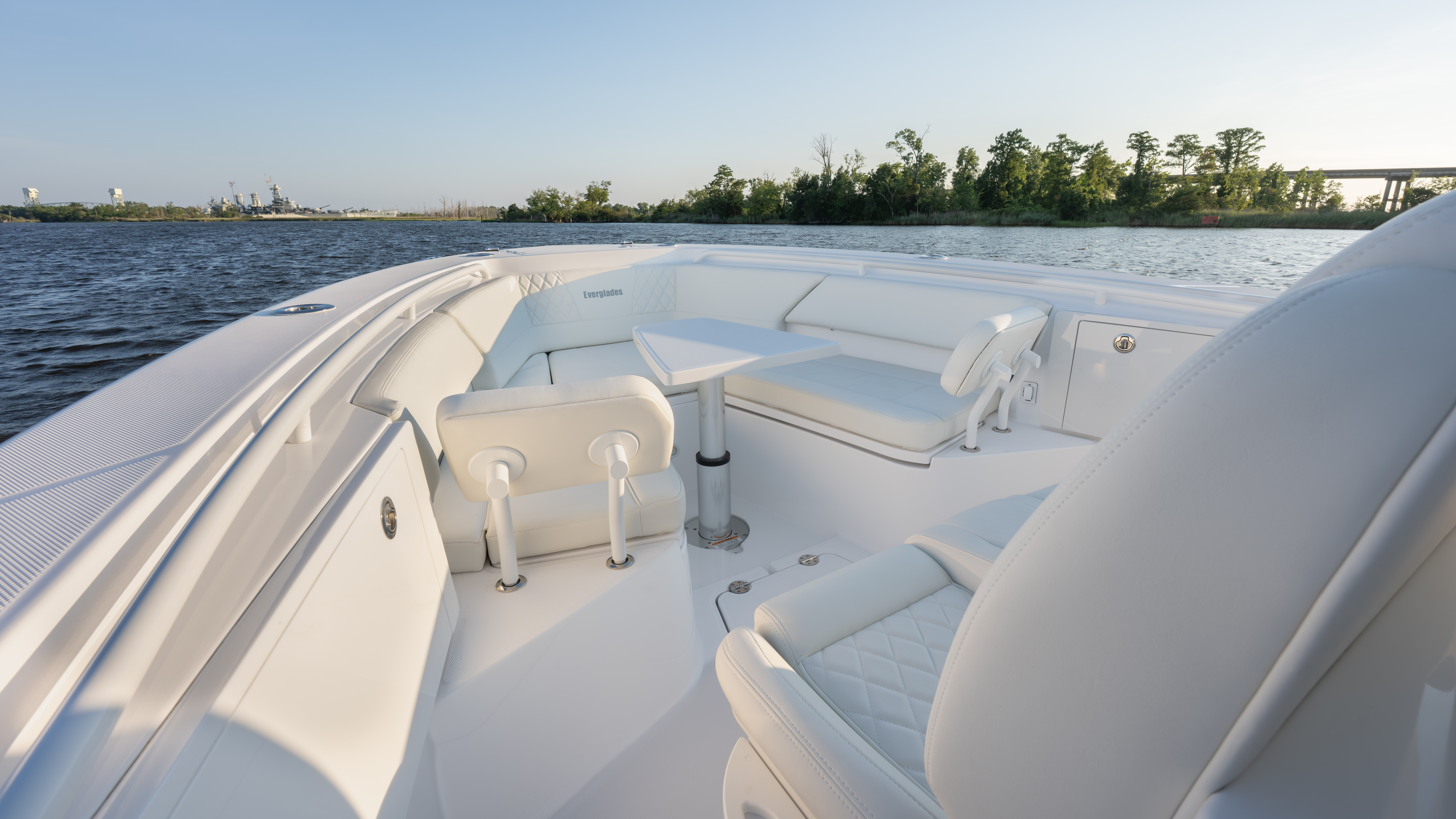 Yacht photo 4