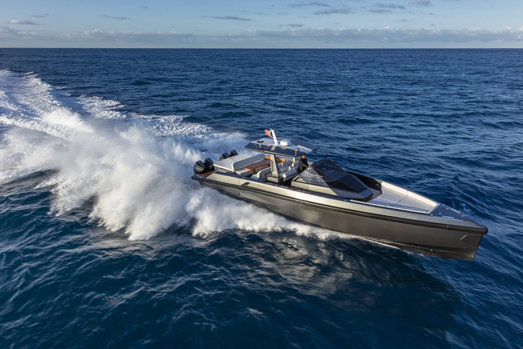 Yacht photo 1