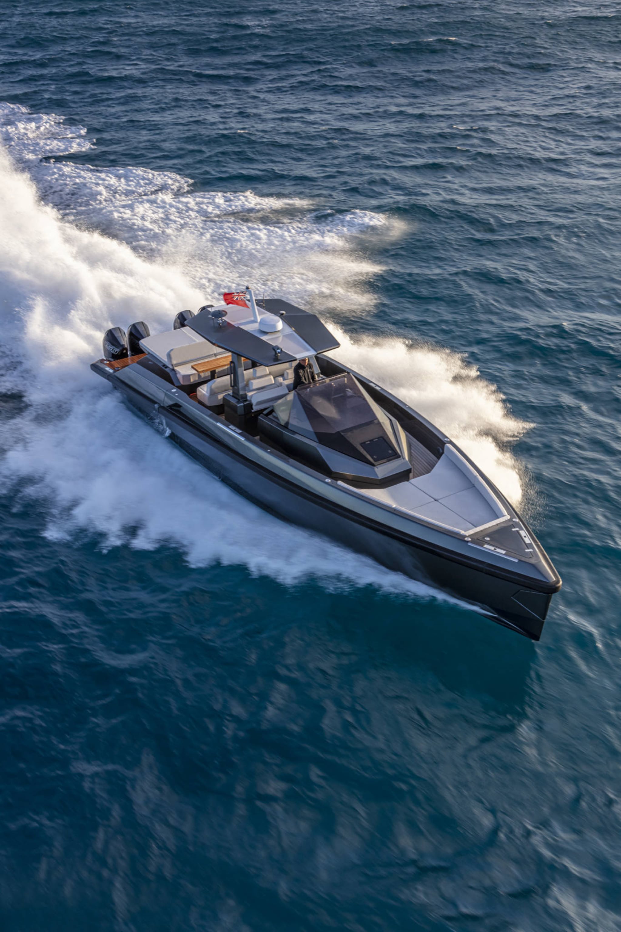 Yacht photo 2