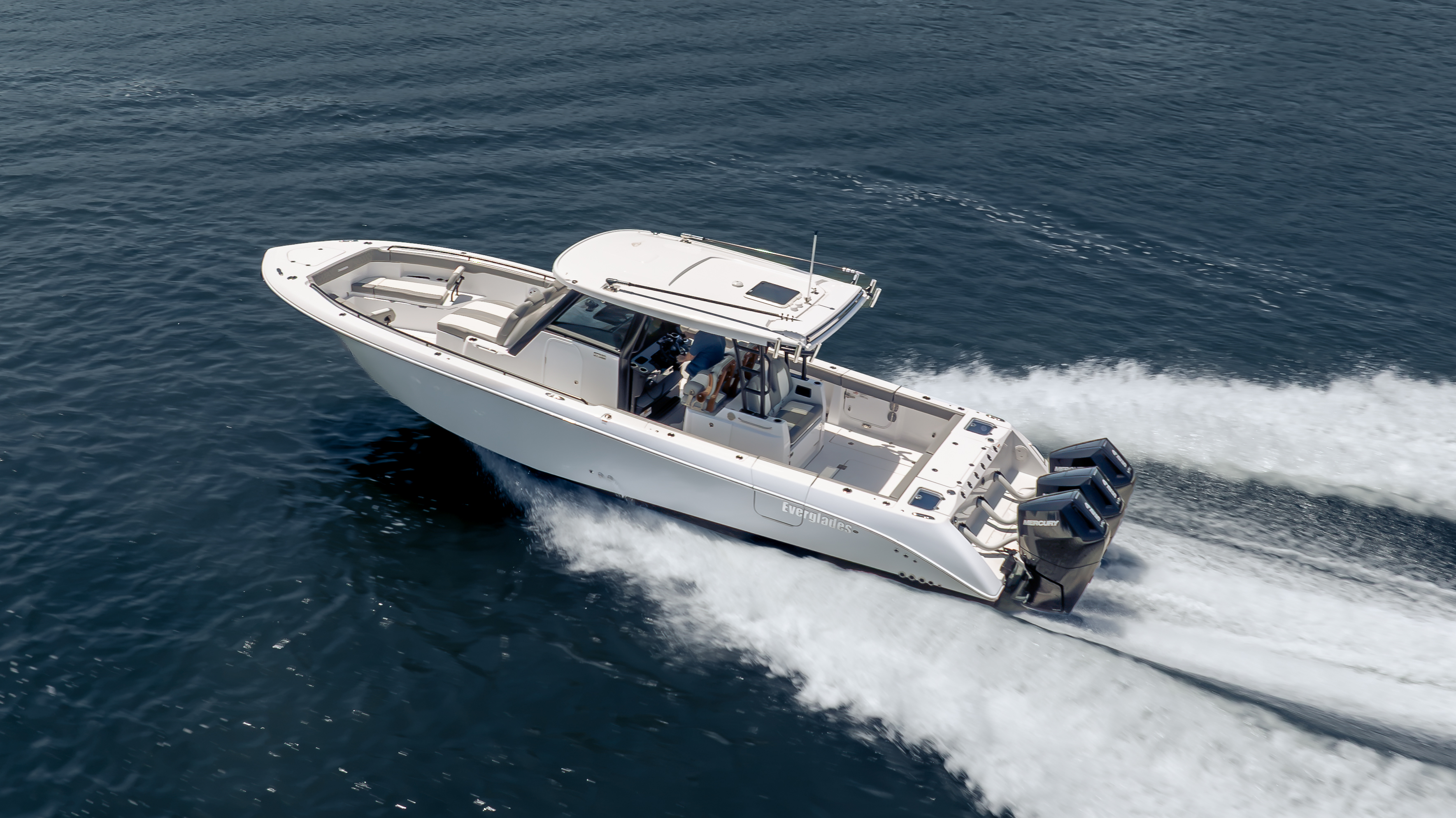 Yacht photo 1