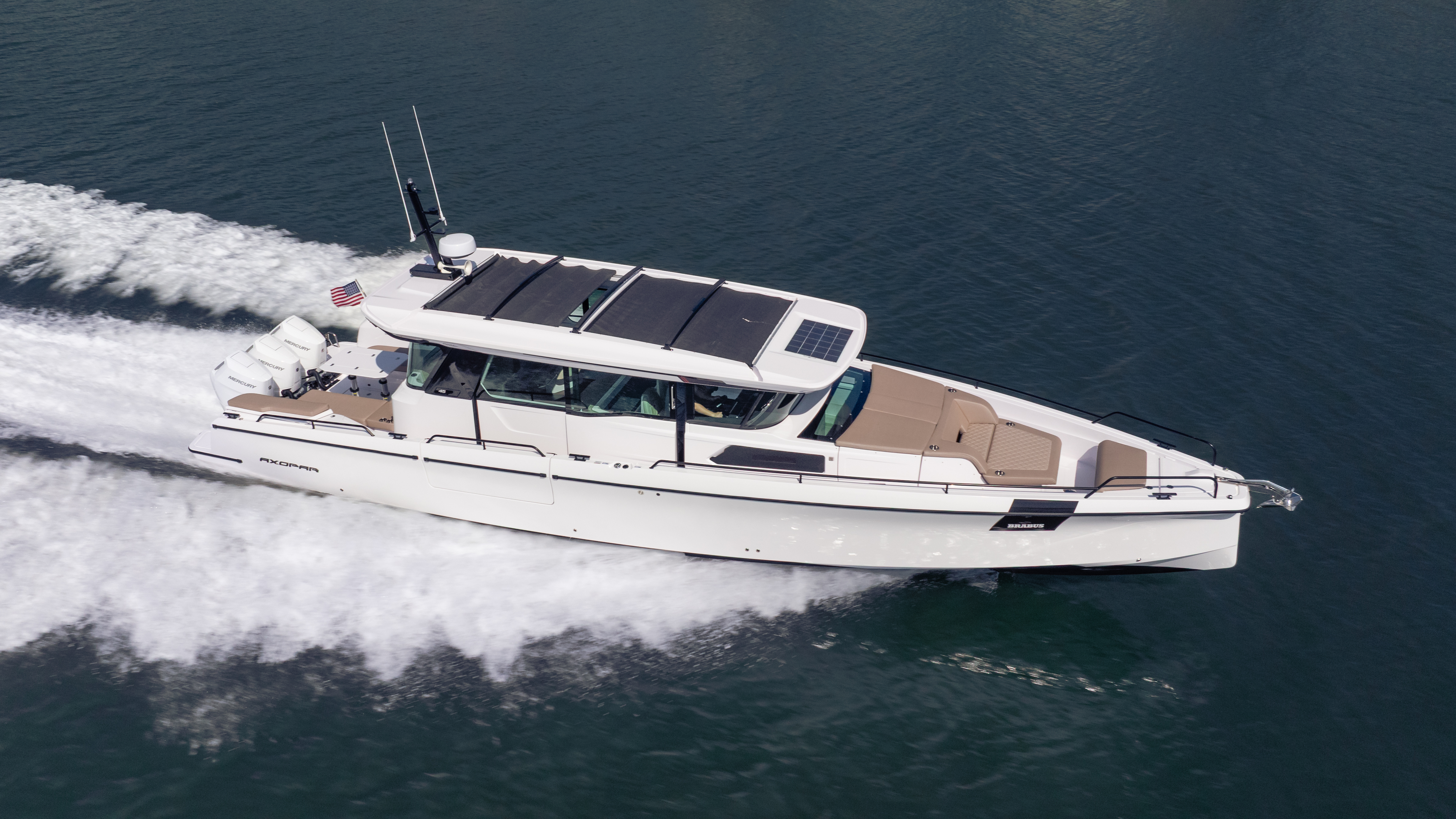 Yacht photo 4
