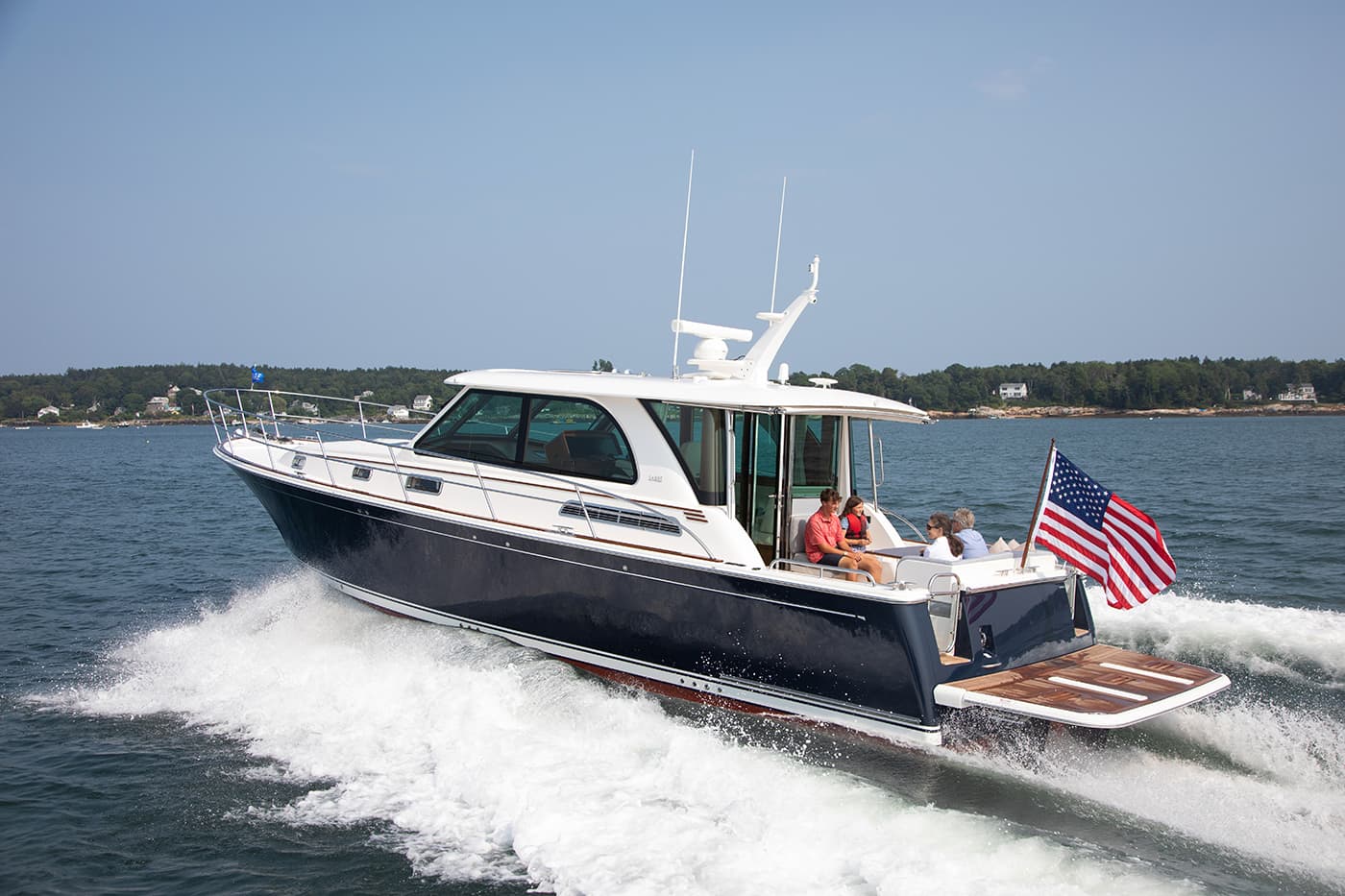 Yacht photo 1
