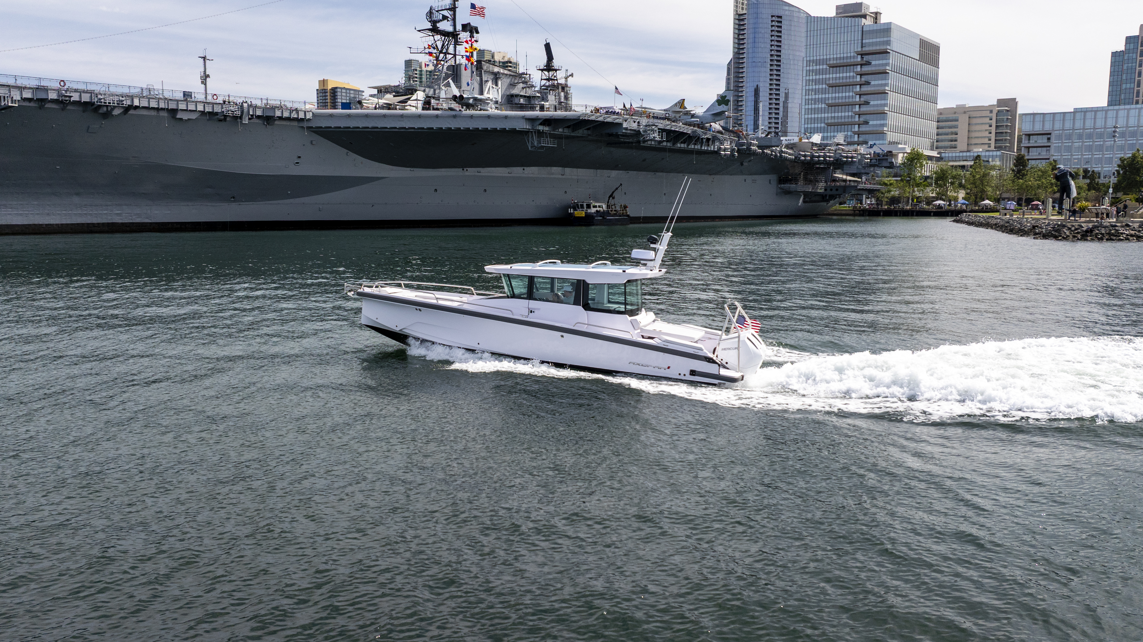 Yacht photo 1
