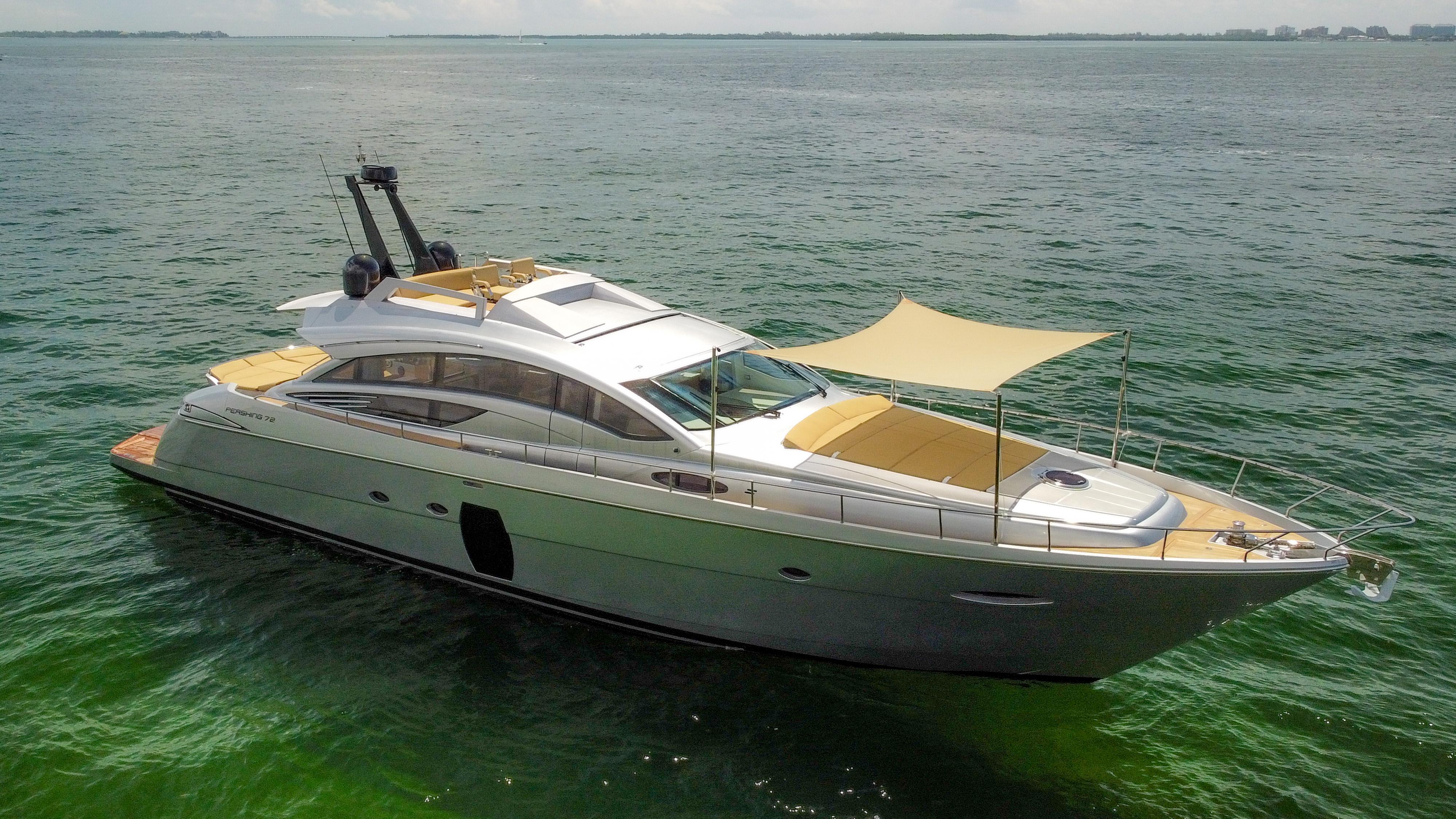 Pershing 72