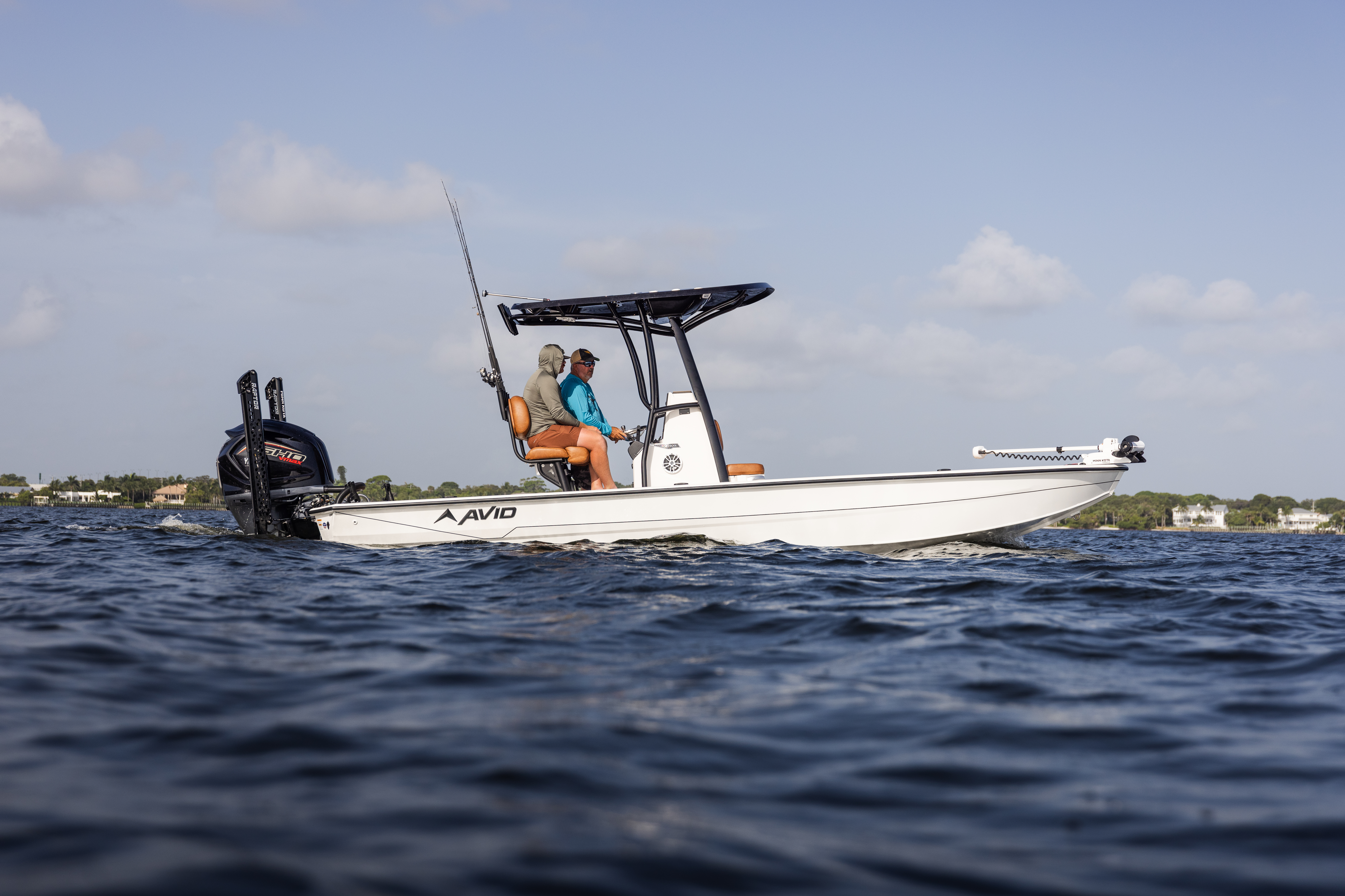 Avid Boats 23 MAG Interior