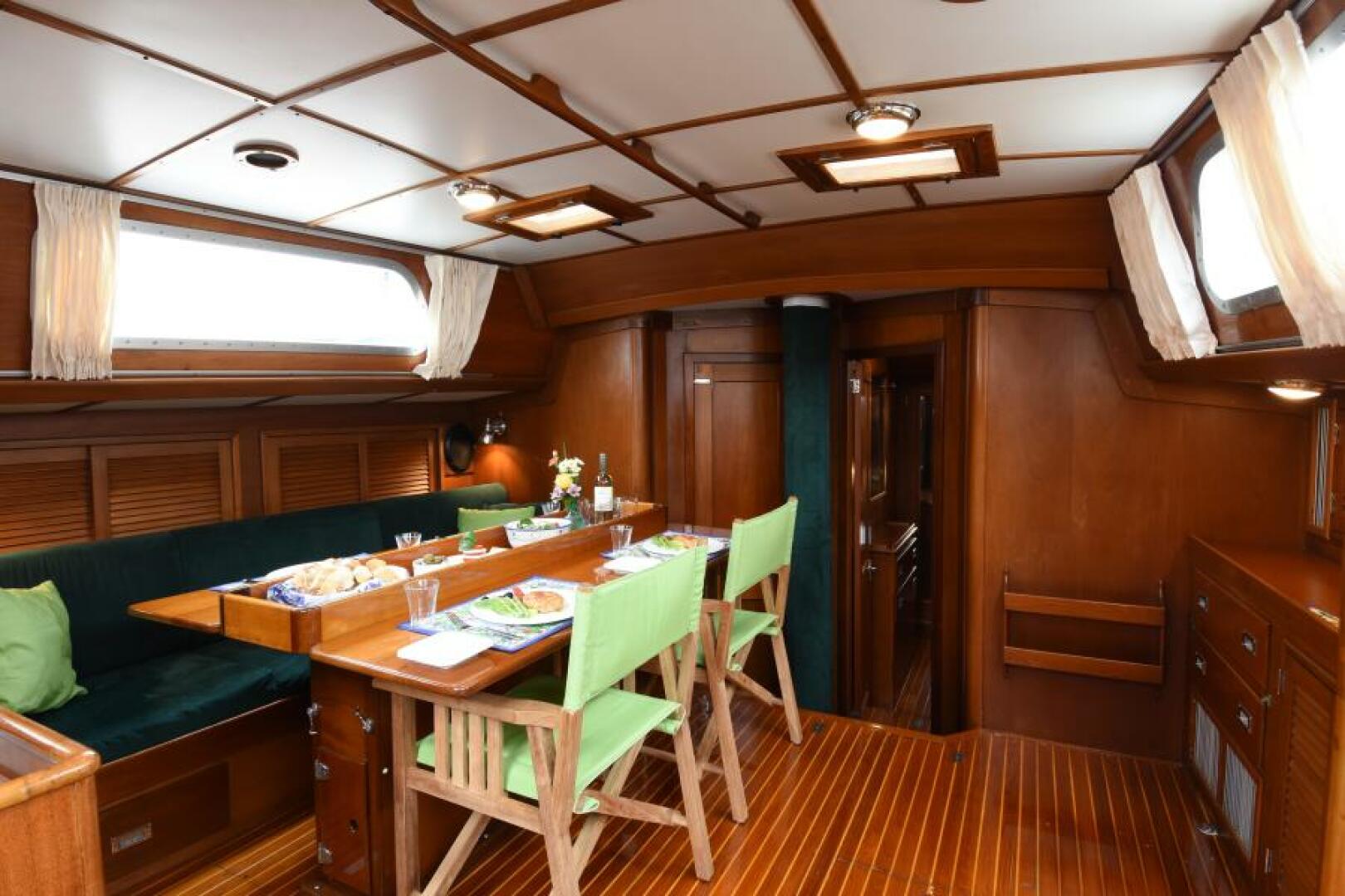 Hinckley Yachts Sou'wester 59 Interior
