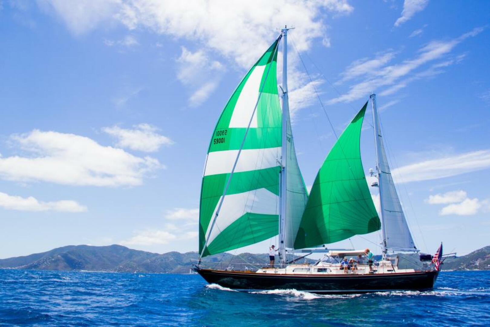 Hinckley Yachts Sou'wester 59 Exterior