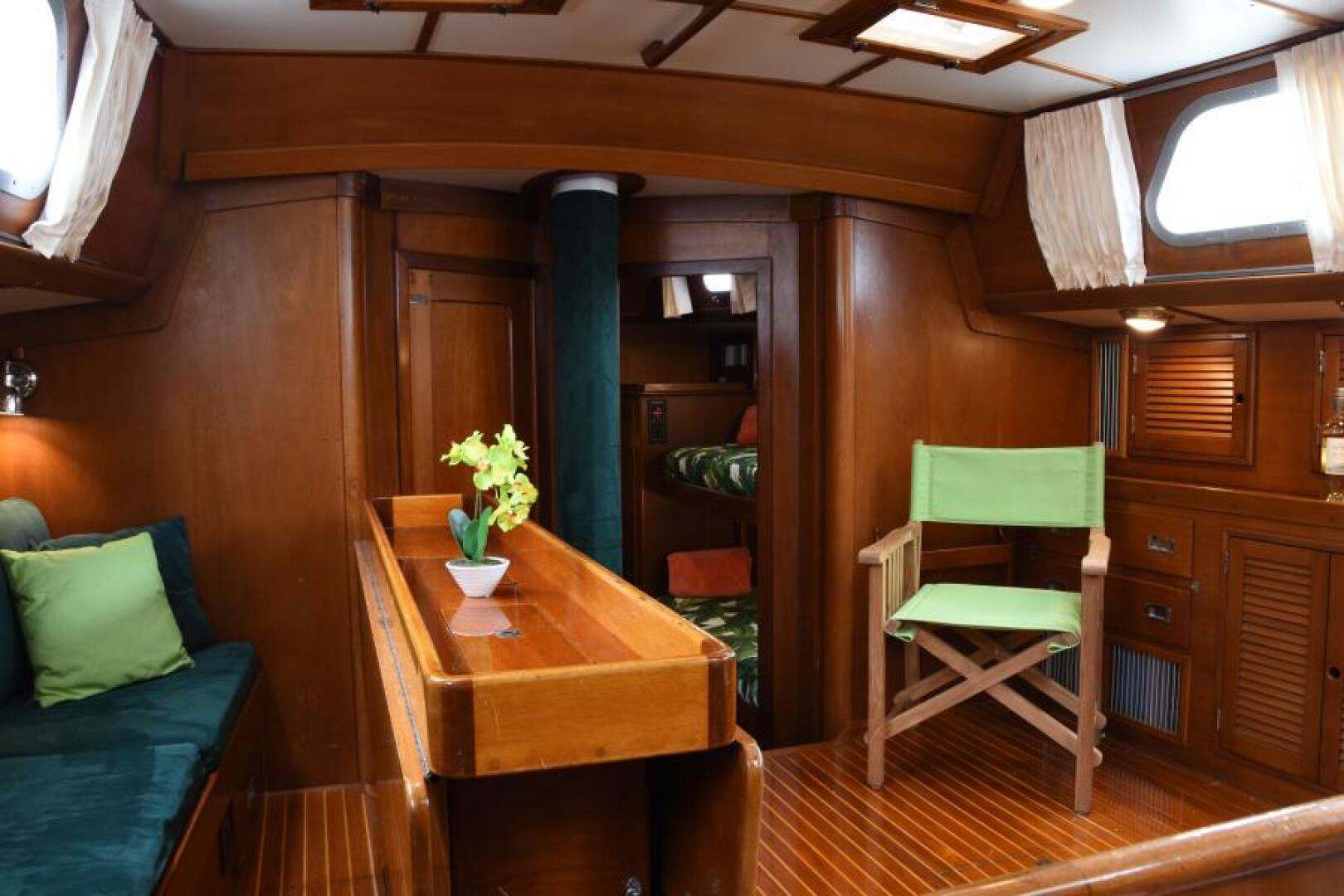 Hinckley Yachts Sou'wester 59 Interior