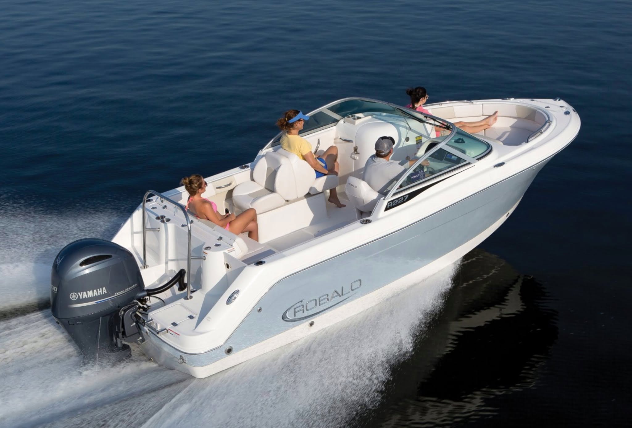 Robalo R227