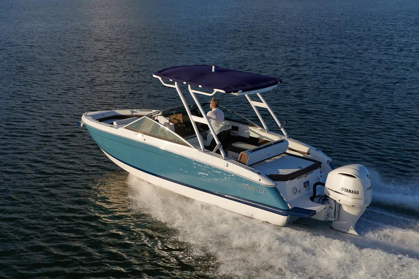 Cobalt Boats R4 Coastal