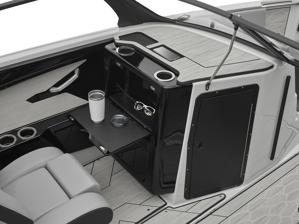 Interieur van de Yamaha 222XE