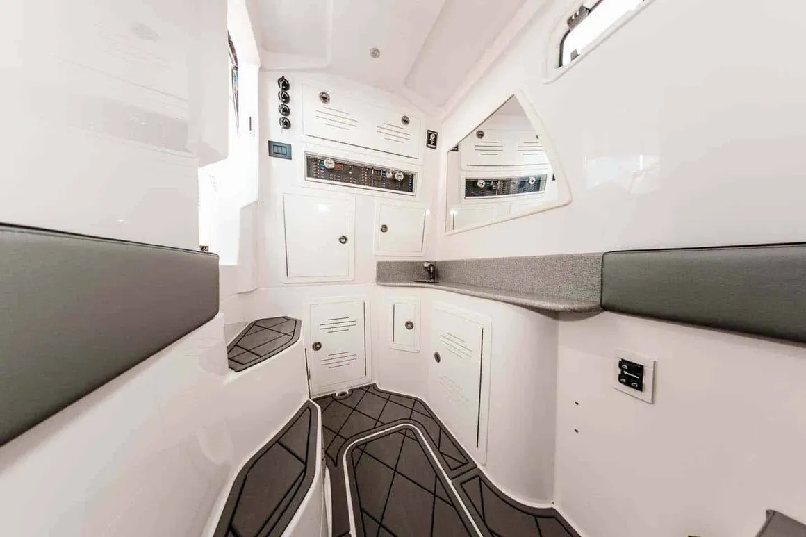 Blackwater Boats 41' Tournament Edition Interior