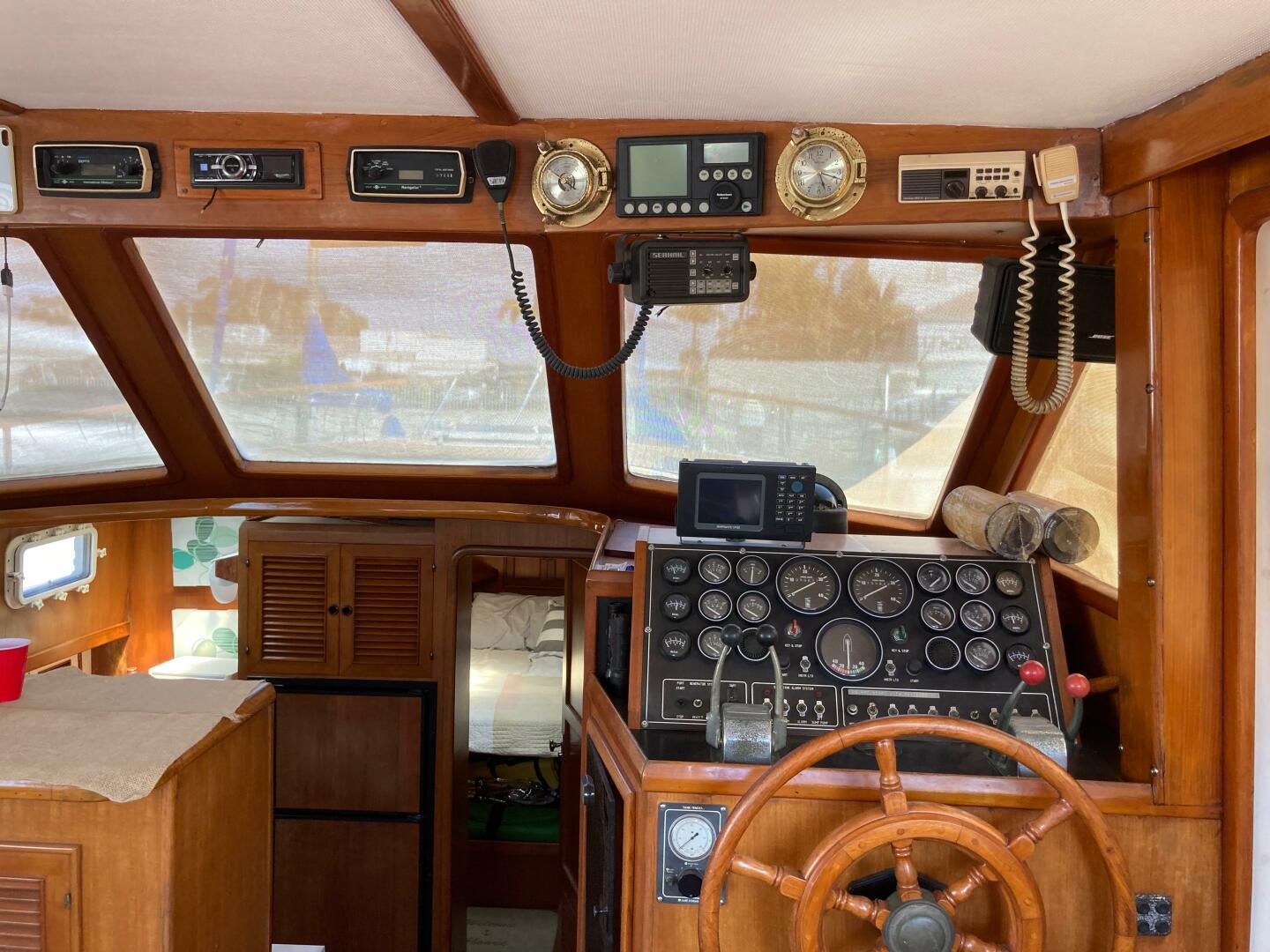 Offshore Yachts 48 Yachtfish Interior
