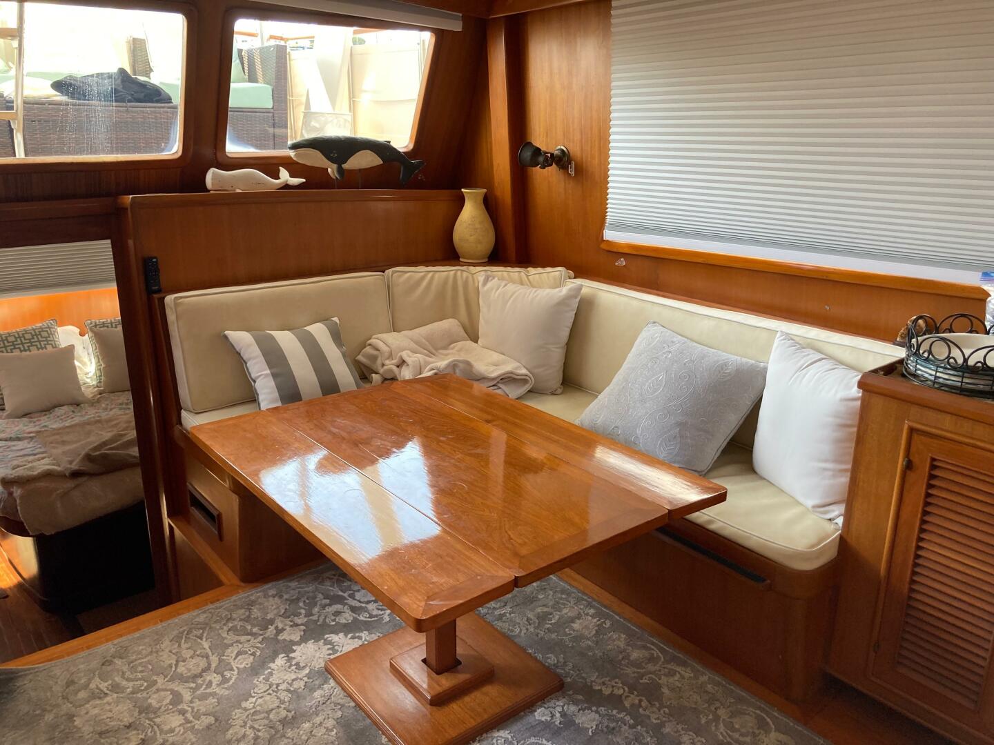 Offshore Yachts 48 Yachtfish Interior