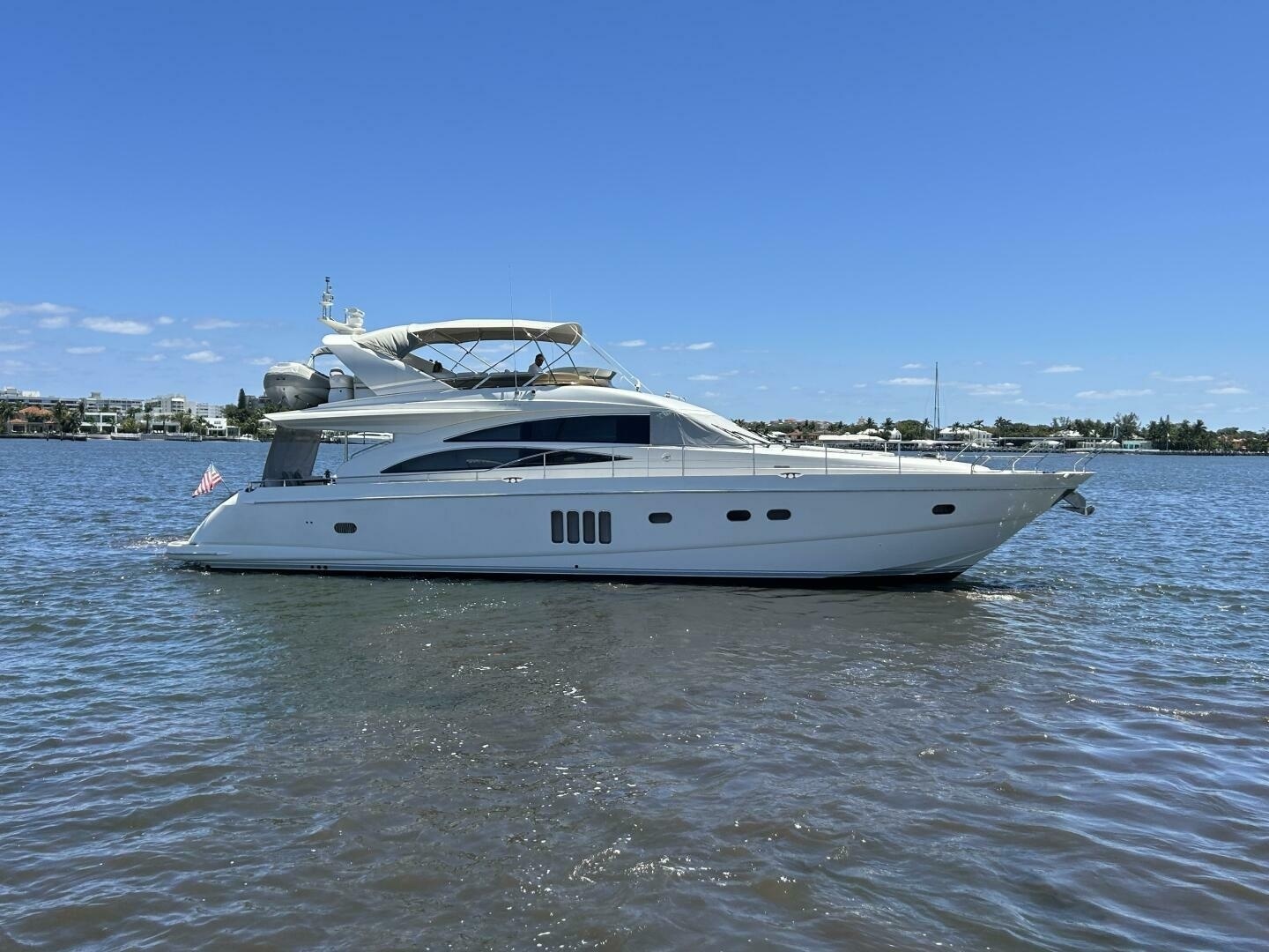 Princess Yachts 67 Flybridge