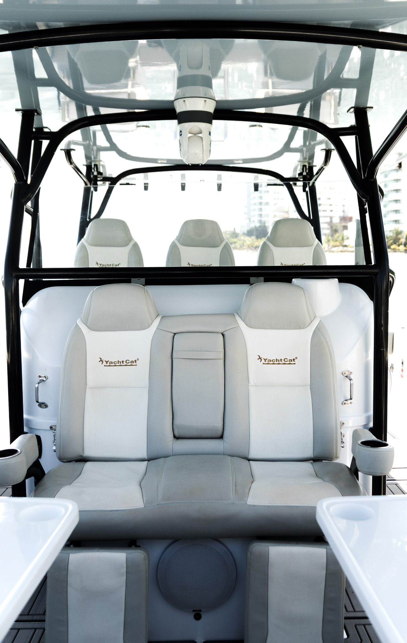 Intérieur du YachtCat 41