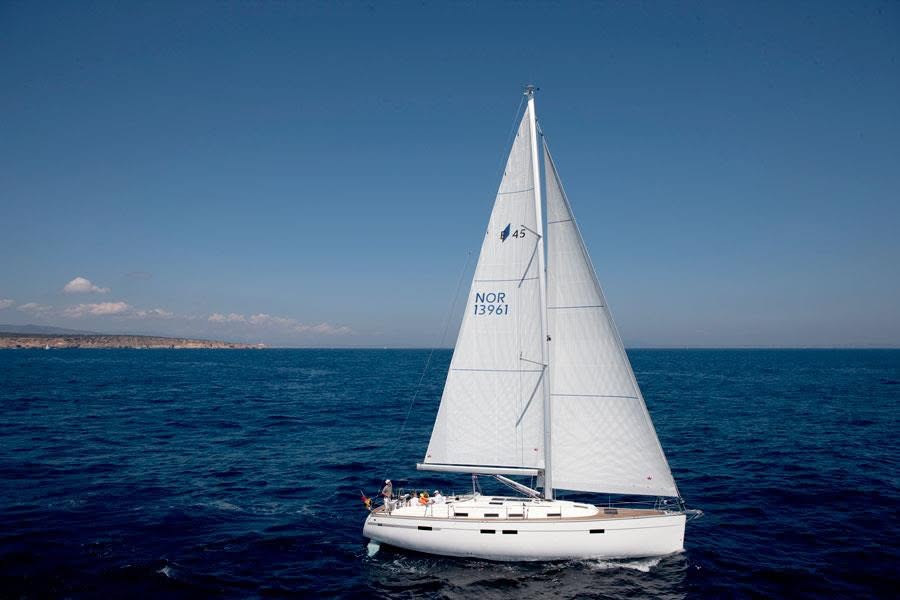 Bavaria Yachts Cruiser 45