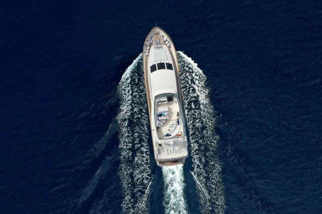 Exterior del Falcon 86