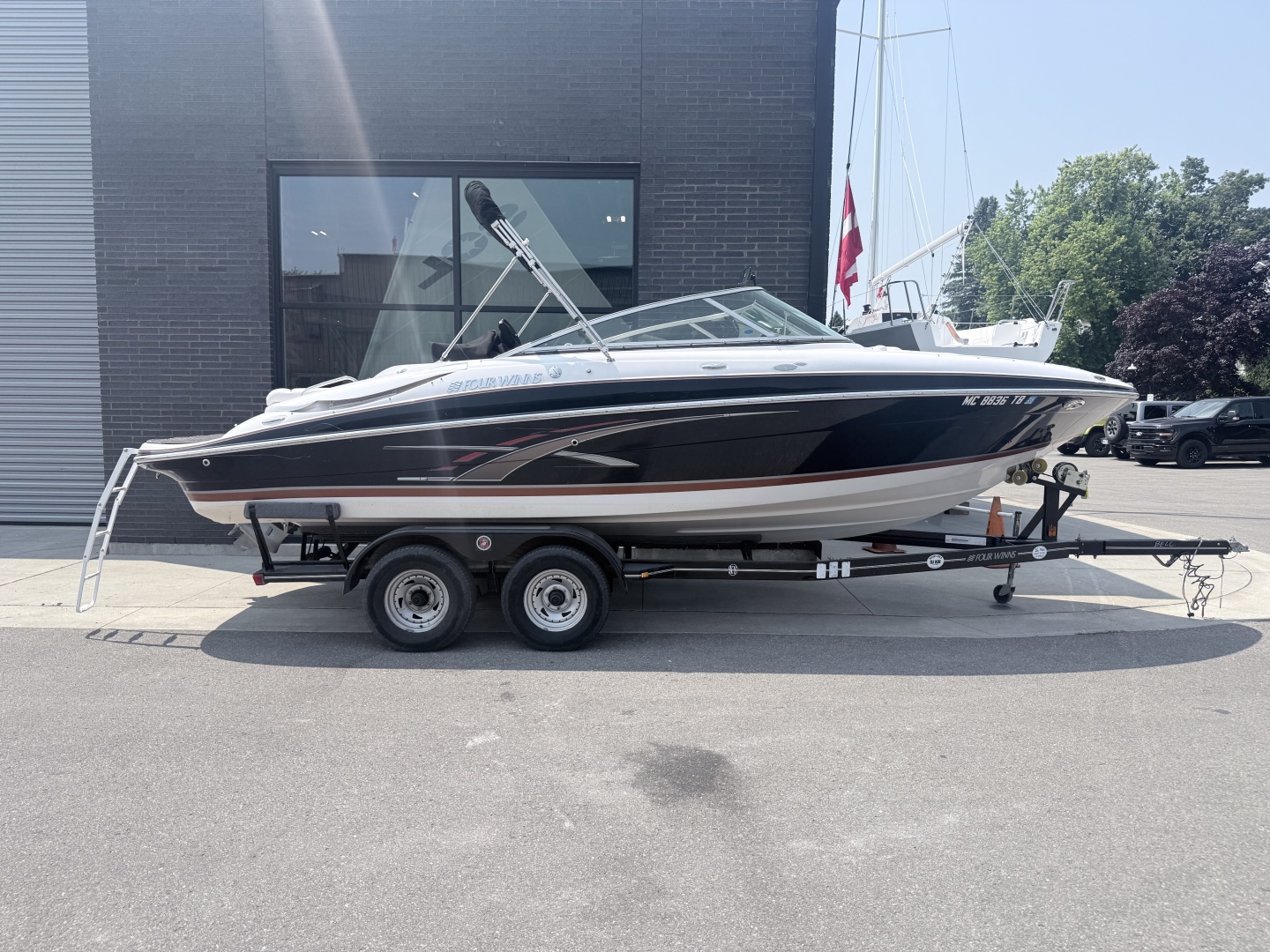 Four Winns 240 Horizon