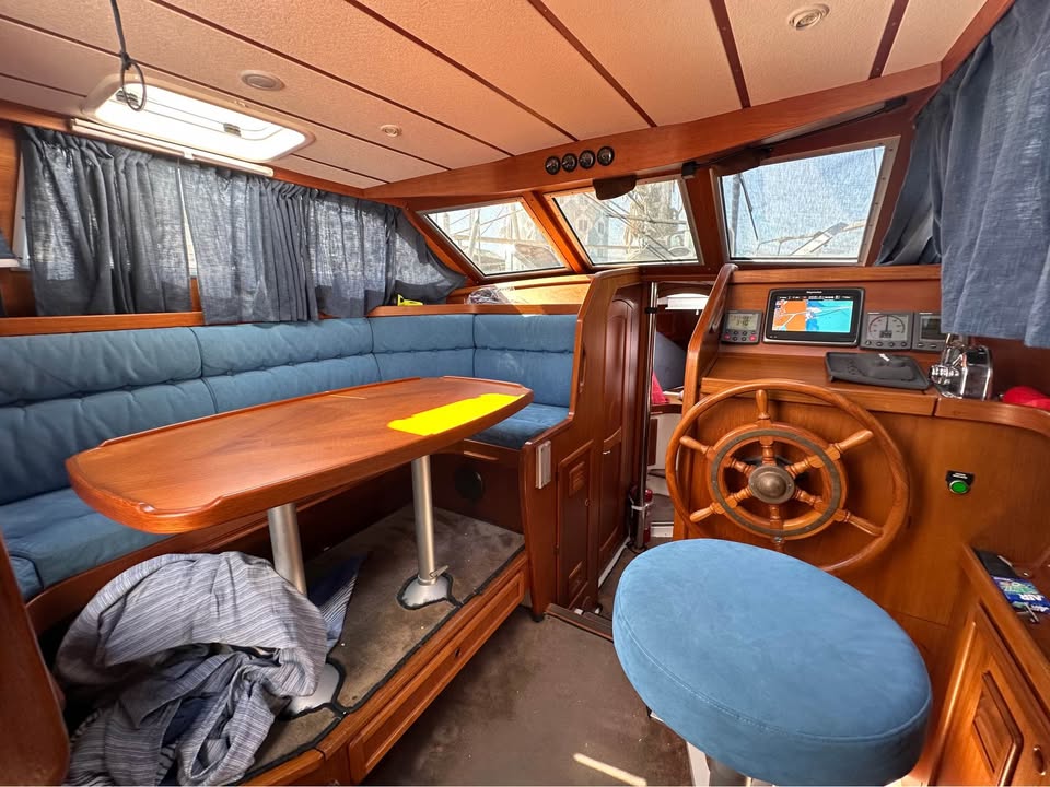 Interior del Nauticat 321