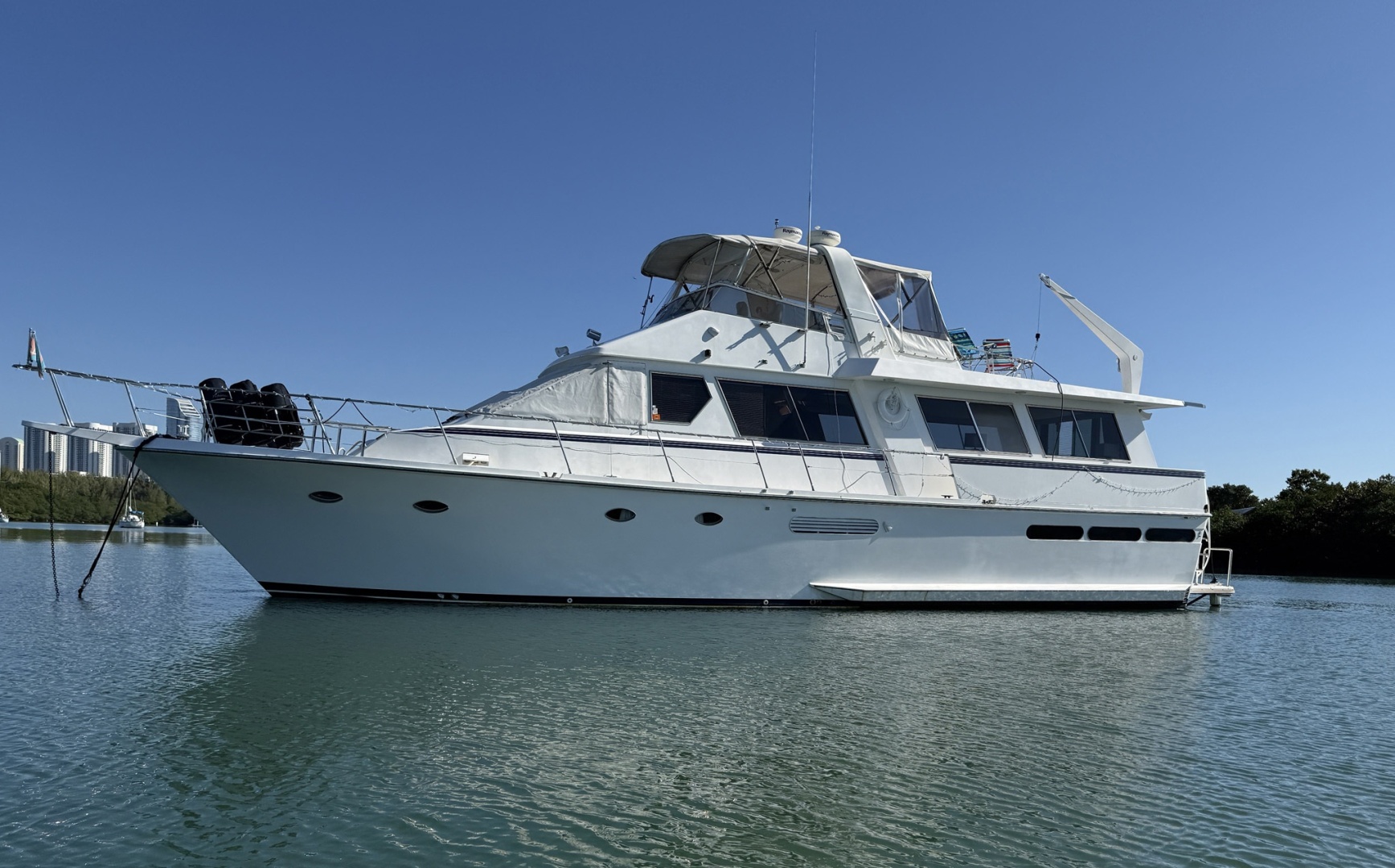Viking Yacht 63'