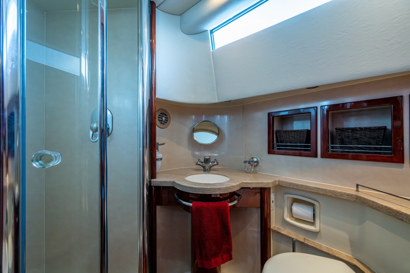 Intérieur du Fairline Squadron 52