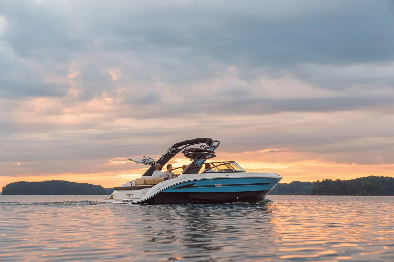 Sea Ray SDX 250 Surf Exterior