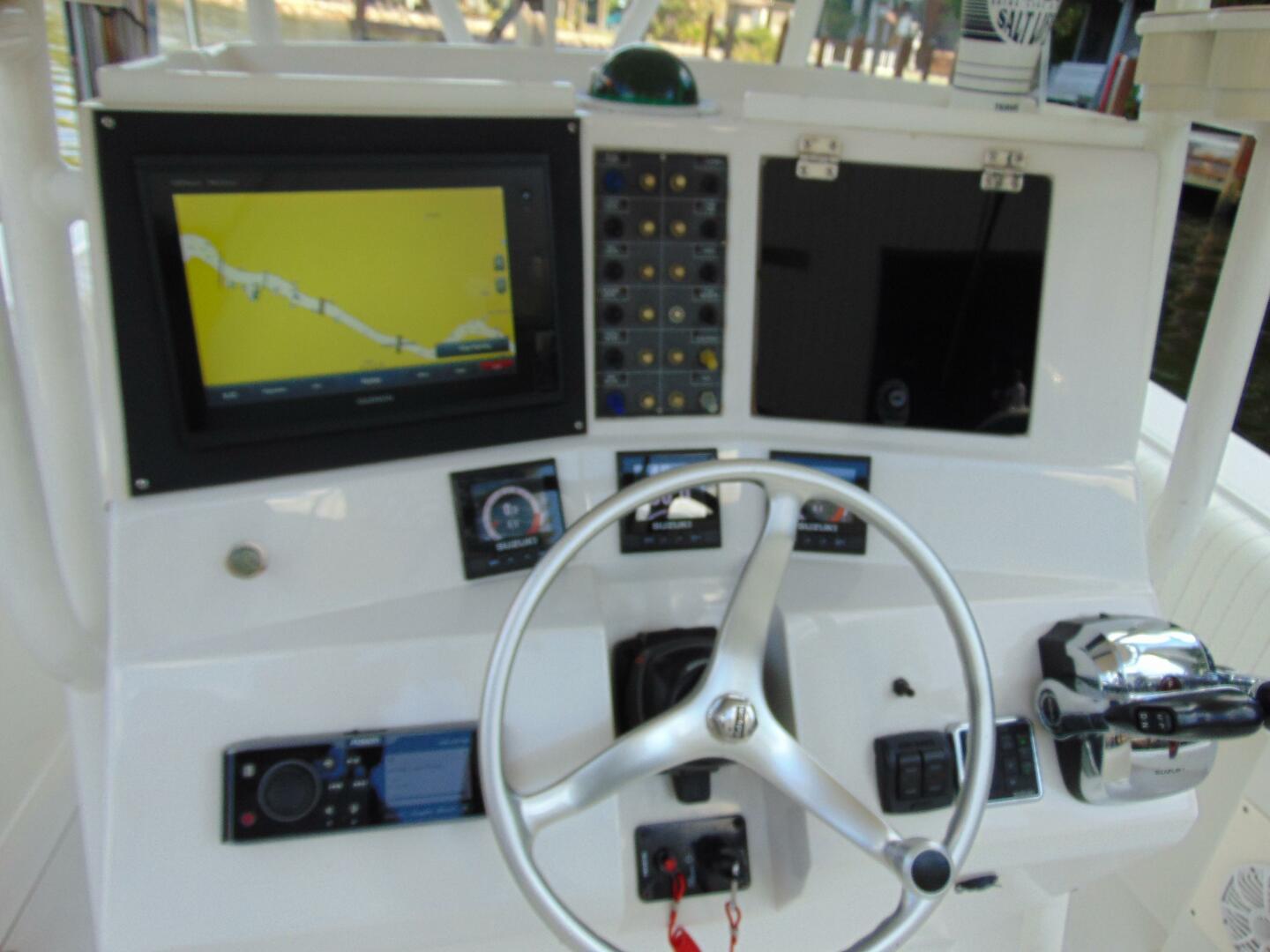 Innenbereich der Jupiter 27 Open