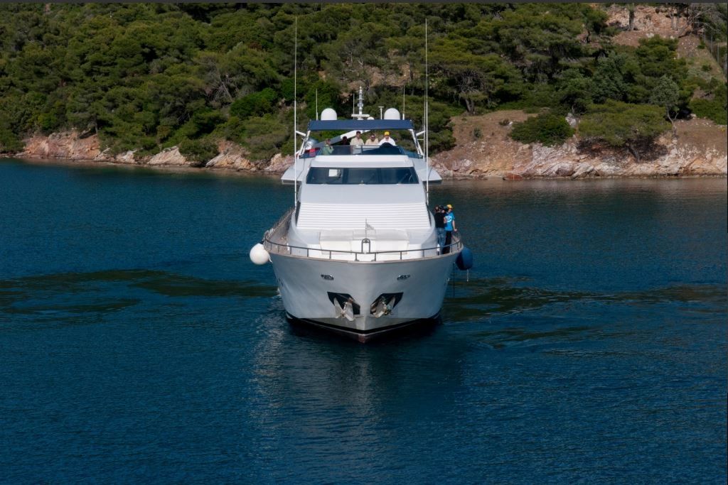 Exterior del Falcon 30M