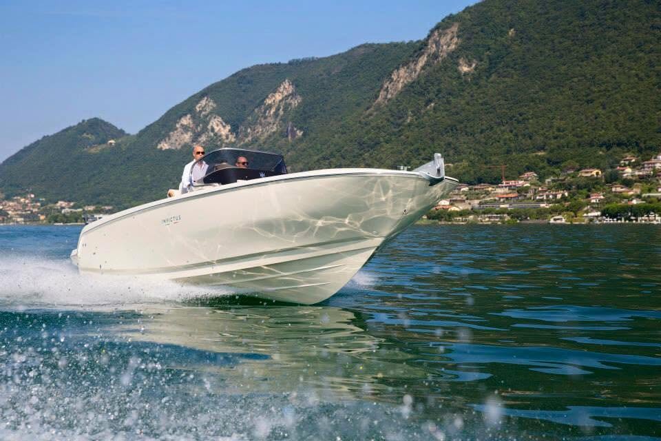 Außenbereich der Invictus Yachts 270 FX