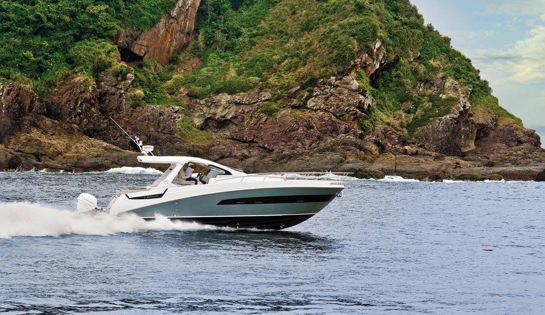Esterni del Azimut Verve 40
