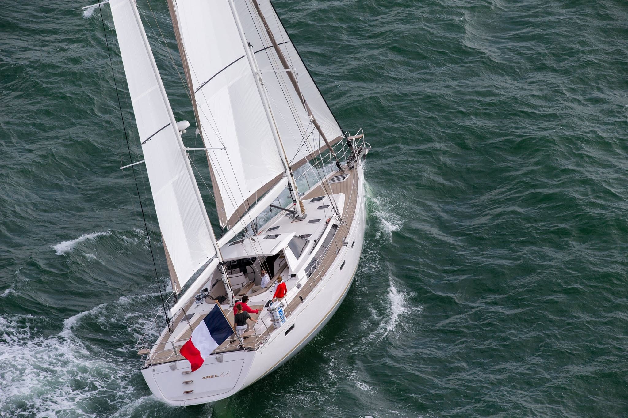 Amel 64 Exterior