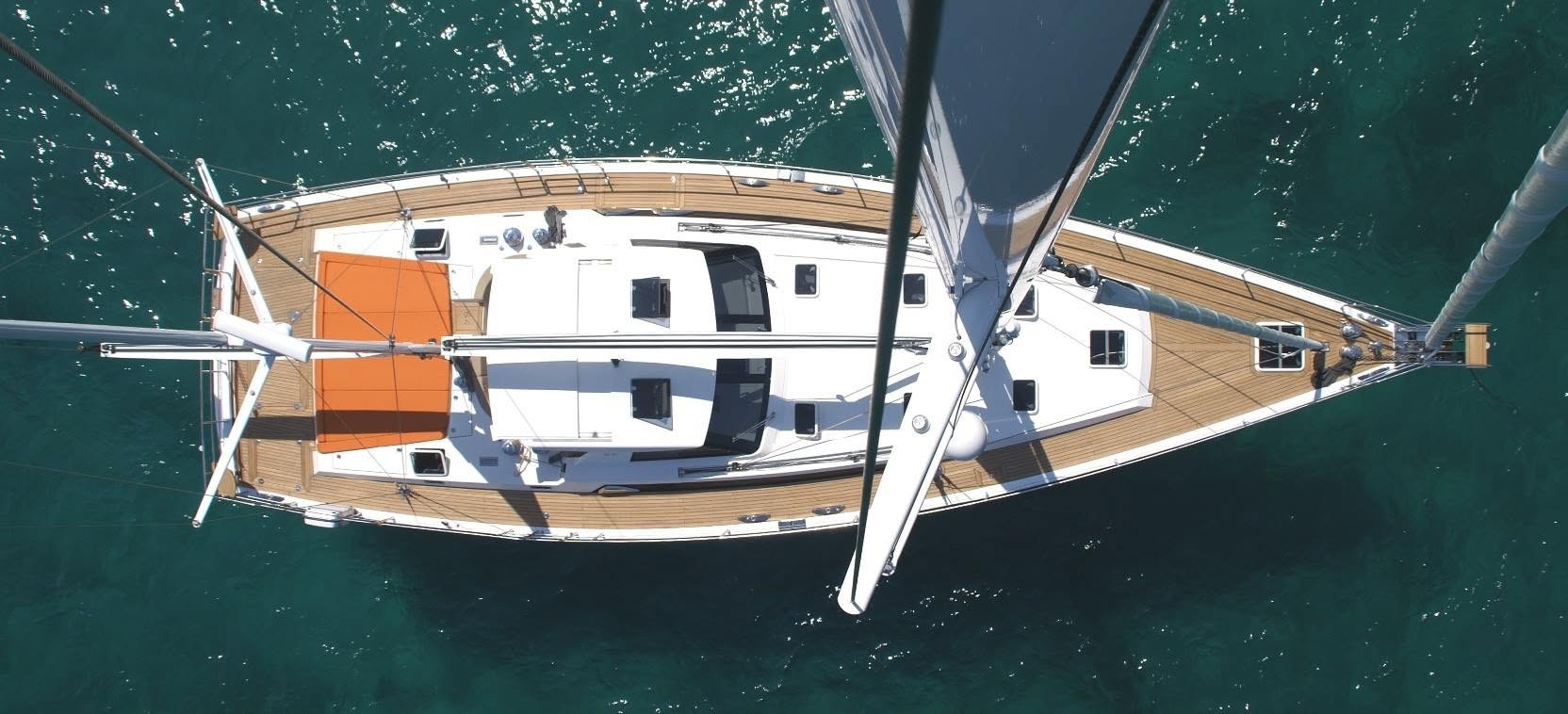 Amel 64 Exterior