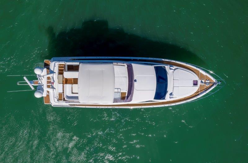 Ferretti Yachts 660